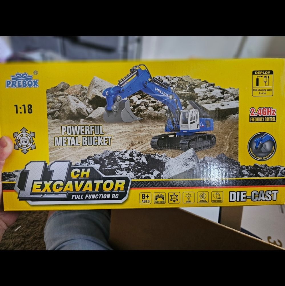 Blue 1:18 Die-Cast Excavator RC Toy